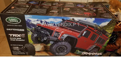 Traxxas TRX-4 1/10 Scale Trail Rock Crawler W/Land Rover Defender