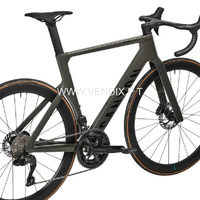 2025 Canyon Aeroad CF SLX 7 Di2 C46 Road Bike (INDORACYCLES)